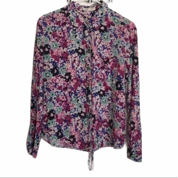 TWO by VINCE CAMUTO floral button front tie top - Picture 3 of 7